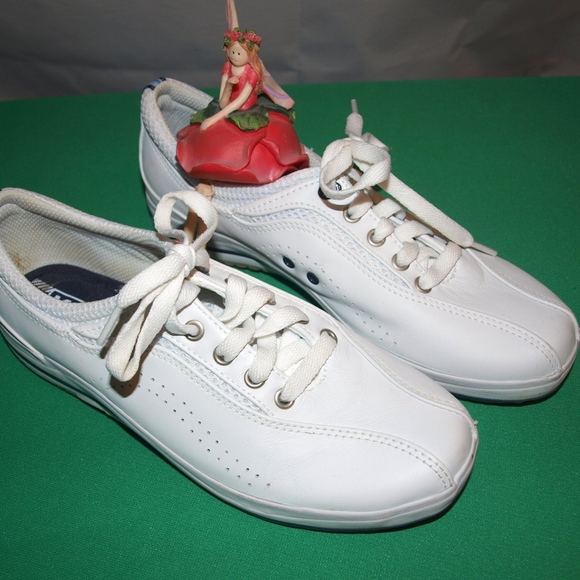 keds spirit white